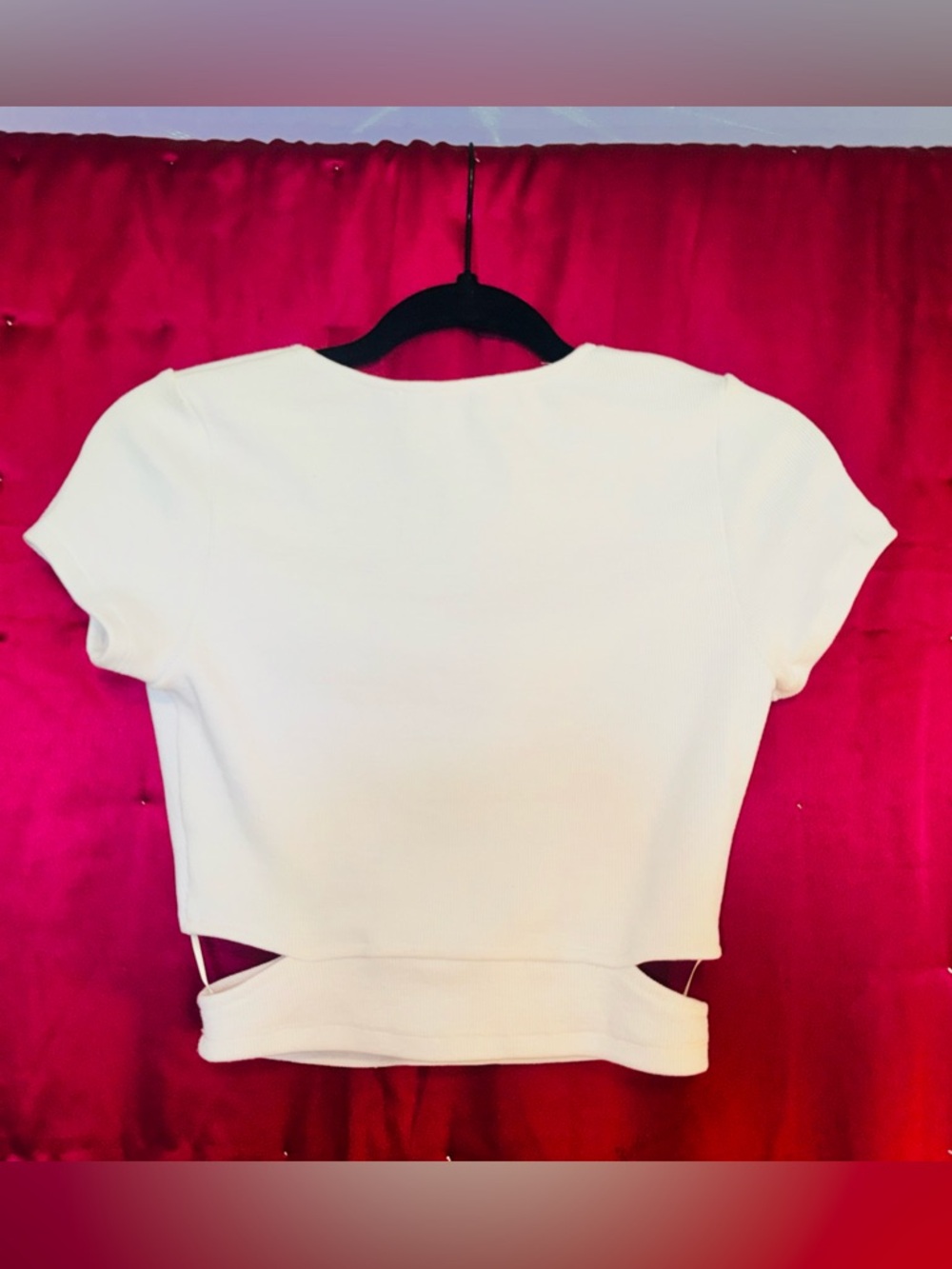 👑 Size Small Sexy Signature White Ribbed Ring-Front Cutout Crop Top - Picture 8 of 10